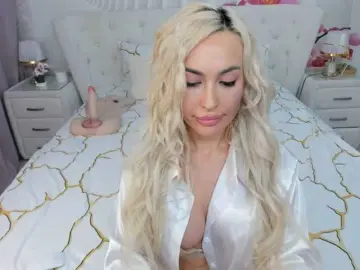 HottieSweetBritney  live sex cam