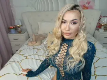 HottieSweetBritney  live sex cam