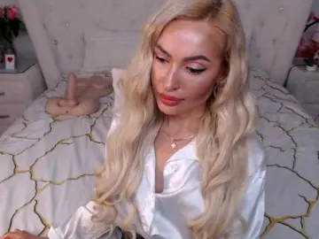 HottieSweetBritney  live sex cam
