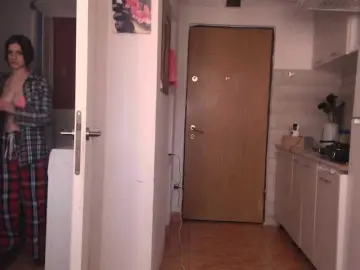 Simyhvn  live sex cam