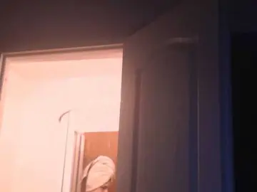Simyhvn  live sex cam