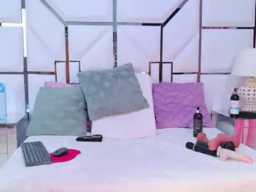 VeronicaSttar  live sex cam