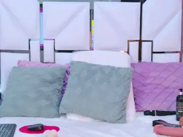 VeronicaSttar  live sex cam