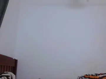Wetpussieyy  live sex cam
