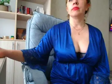Rosewind8  live sex cam