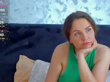 WhiteAngel34  live sex cam