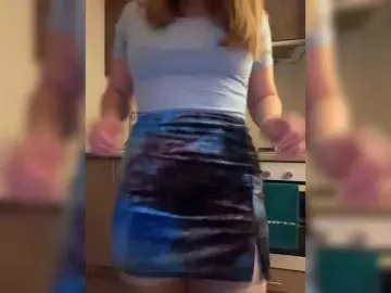 -A-L-I-C-E-  live sex cam