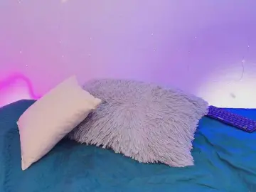 Felicity111  live sex cam