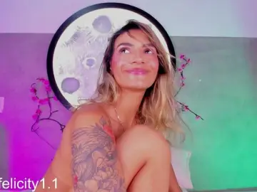 Felicity111  live sex cam