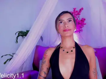 Felicity111  live sex cam