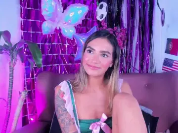 Felicity111  live sex cam