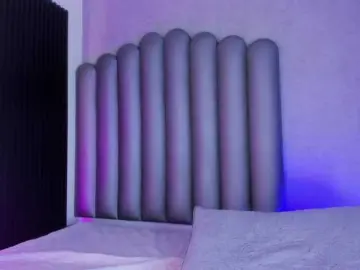 Felicity111  live sex cam