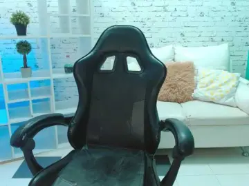 FraimyQueen  live sex cam