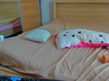 JessicaHampton  live sex cam