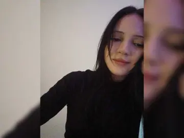 KRISTARI  live sex cam