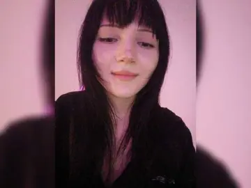 KRISTARI  live sex cam