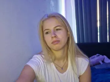 PeggyStreitnatter  live sex cam