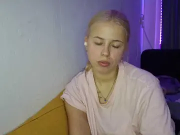 PeggyStreitnatter  live sex cam