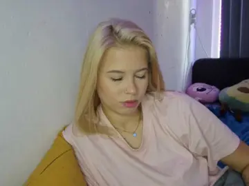 PeggyStreitnatter  live sex cam