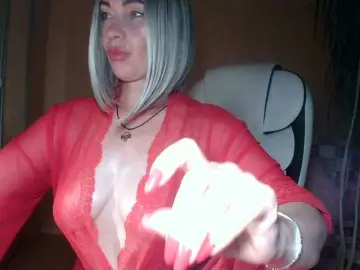 RoxolanaNiks  live sex cam