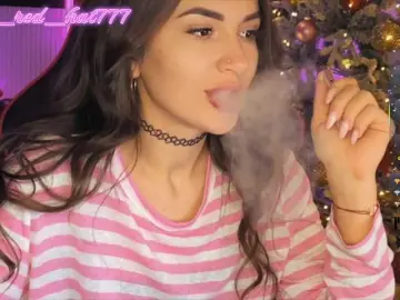 Supergirl7771  live sex cam