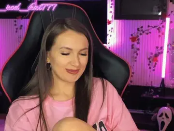 Supergirl7771  live sex cam