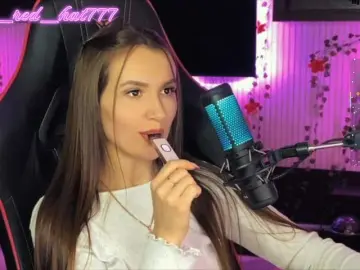 Supergirl7771  live sex cam