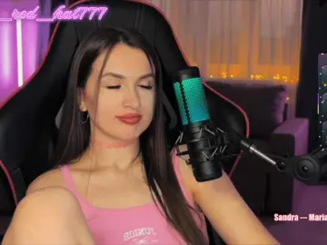 Supergirl7771  live sex cam
