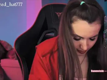 Supergirl7771  live sex cam