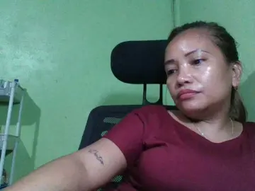 Myoneandonly  live sex cam