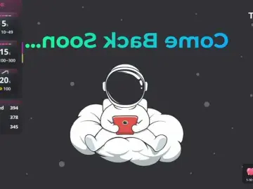 Valkiriamoore  live sex cam