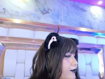 Valkiriamoore  live sex cam