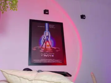 Valkiriamoore  live sex cam