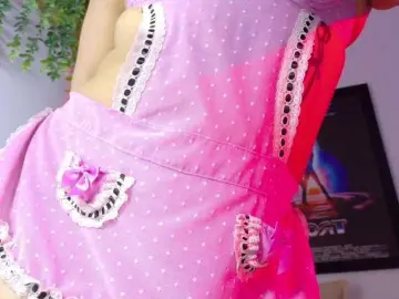 Valkiriamoore  live sex cam