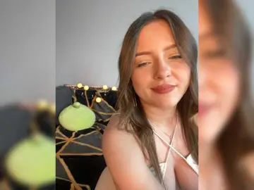 Lisuniyaa  live sex cam
