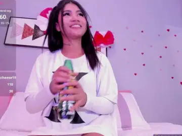 PauleteW10  live sex cam