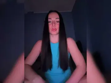 Uljchik  live sex cam