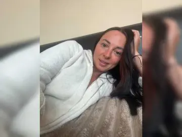 Uljchik  live sex cam