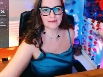 Elizabeth-3  live sex cam