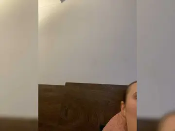 Elya6  live sex cam