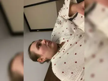 Elya6  live sex cam