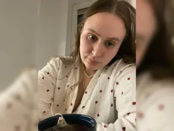 Elya6  live sex cam