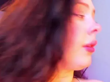 HottyAlba  live sex cam