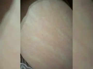 Kris-76  live sex cam