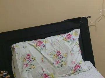 Naughtylittlemissy  live sex cam