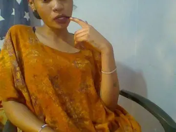 Prettie-brownskin  live sex cam