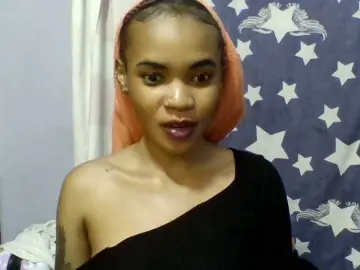Prettie-brownskin  live sex cam