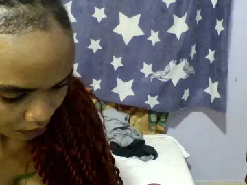 Prettie-brownskin  live sex cam