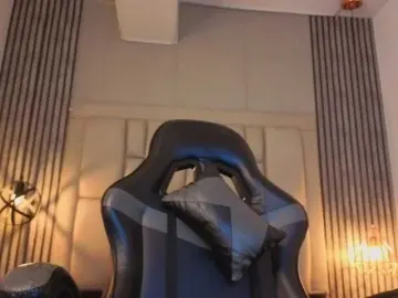 Karolwarrior  live sex cam