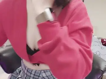 Twhanhan  live sex cam